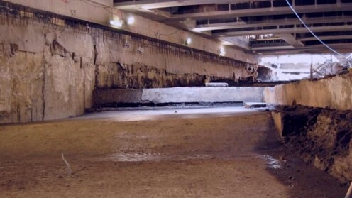 Grande vasca romana scoperta nel corso degli scavi a San Giovanni