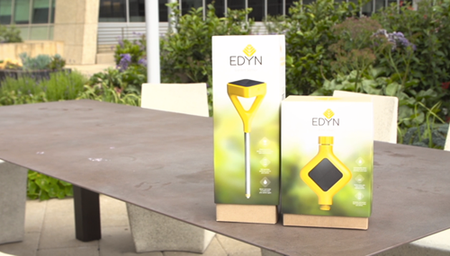 Edyn, che si può controllare anche via smartphone, è una valvoal per impianti d'irrigazione che regola l'acqua in base ai dati di sensori nel terreno e al meteo