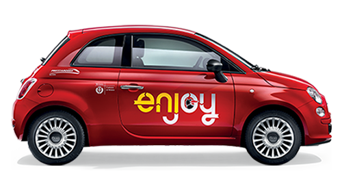 Le Fiat 500con il logo enjoy che presto circoleranno a Roma